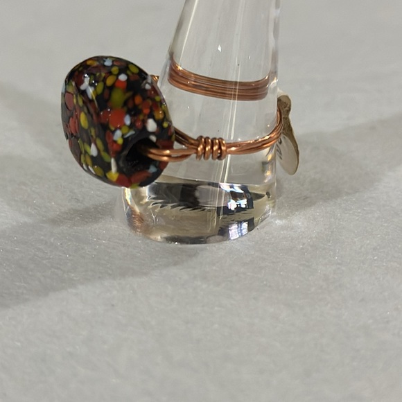 Handmade black ceramic copper color wire ring size 11 - Picture 3 of 3